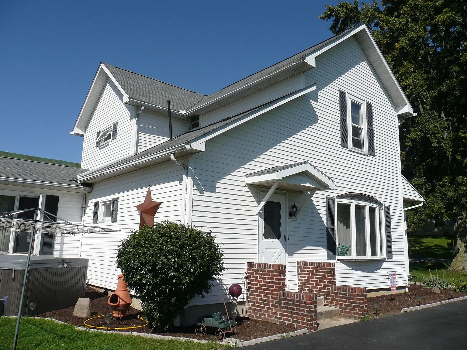 4305 State Route 203 photo 1