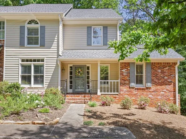 216 River View Trl, Roswell, GA 30075