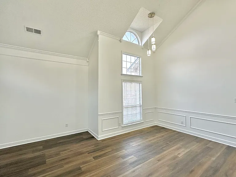 5445 Pine Oak Ln — Photo 22