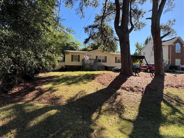 701 Friendship Pl, Matthews, NC 28105