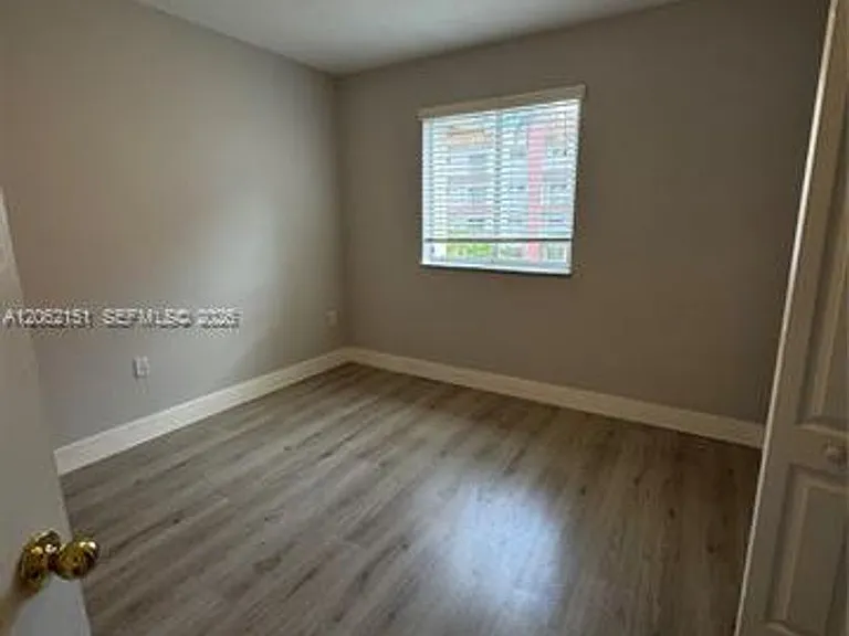 8360 NW 10th St #Townhouse 9C — Photo 6