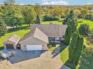 N6244 Jefferson ROAD, Johnson Creek, WI 53038