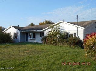 1708 65th St, Fennville, MI 49408