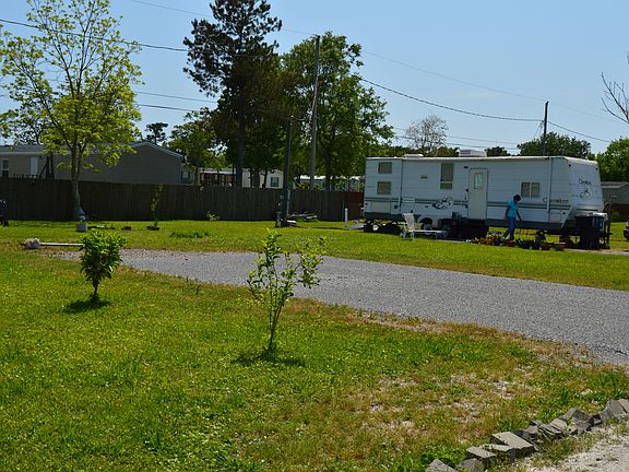 3rd image of 134 Dusang Ln