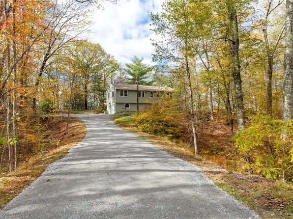 313 Pine Hill Road, Pleasant Valley, NY 12569