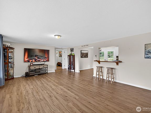 5th image of 1056 View Ridge Drive