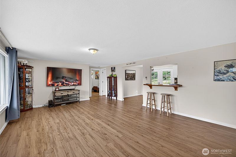 5th image of 1056 View Ridge Drive