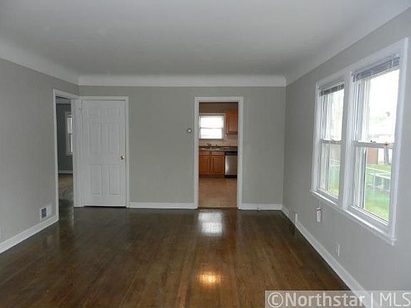 2nd image of 1762 Arlington Ave E