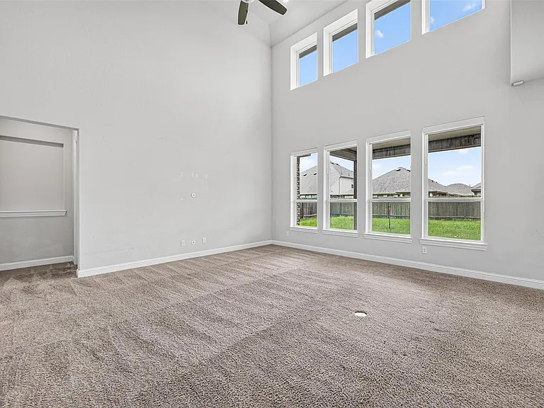 24419 Avanti Dr — Photo 12
