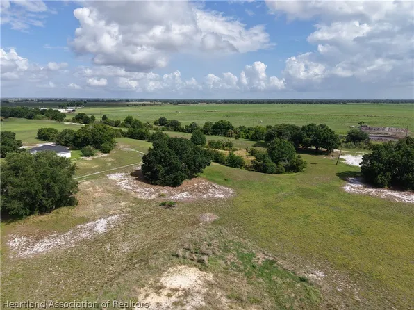 1273 Blue Heron Dr, Sebring, FL 33876