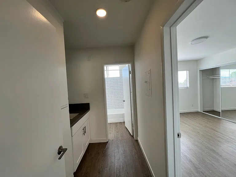 634 E Harvard Rd — Photo 13
