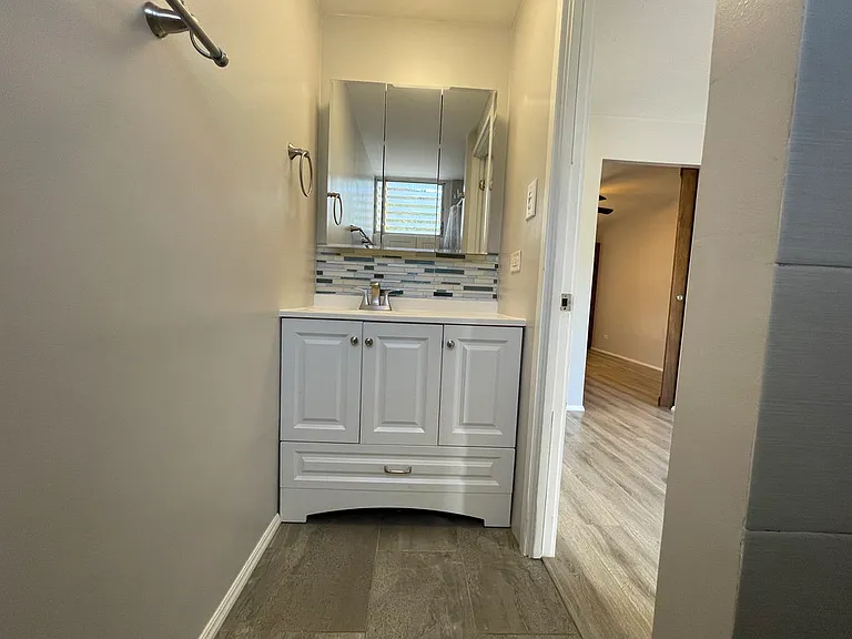 2140 10th Ave #205 — Photo 6