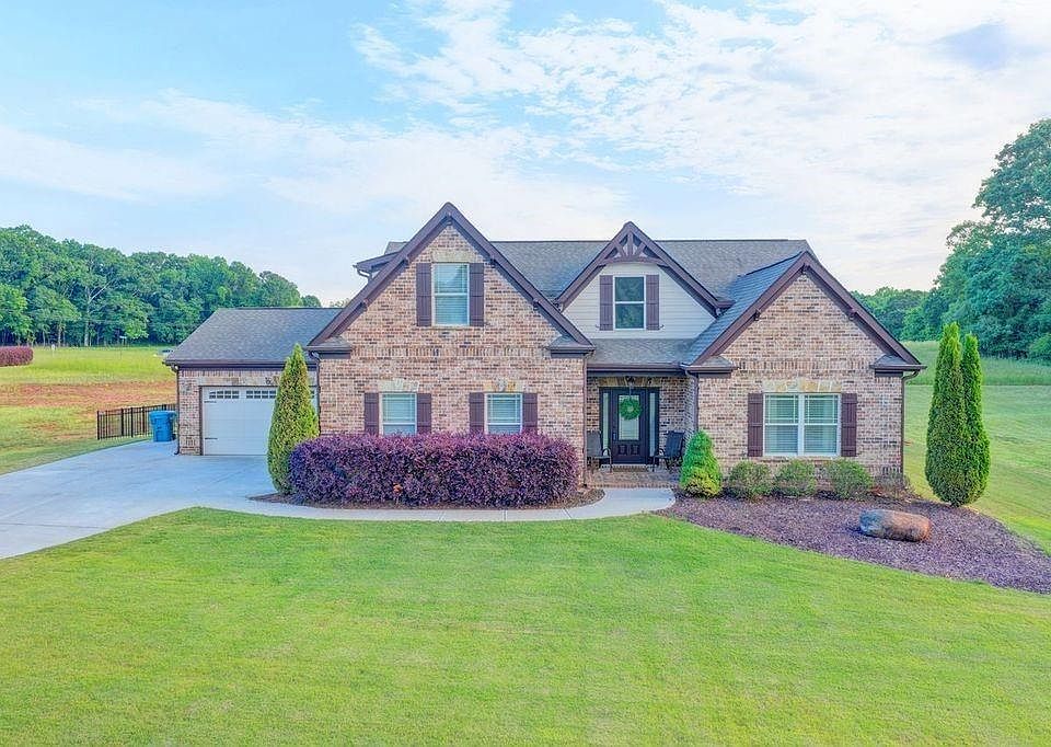 1st image of 47 Emmaline Ln