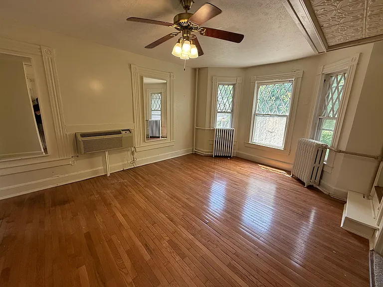 929 Franklin St #3 — Photo 4