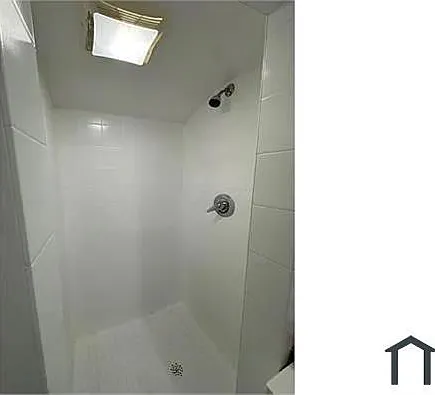 2851 W Cold Spring Ln — Photo 11