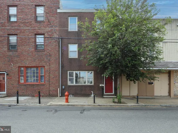 2537 Salmon St, Philadelphia, PA 19125