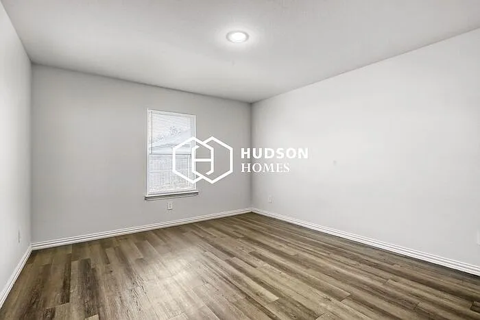 138 Loon Bay Dr — Photo 9