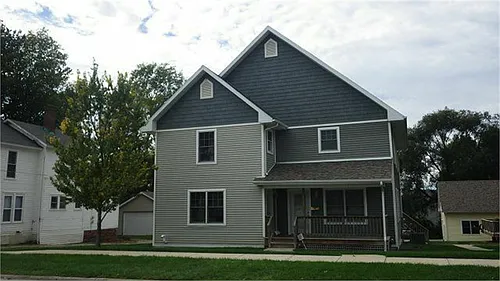 324 N 10th St Photo 1