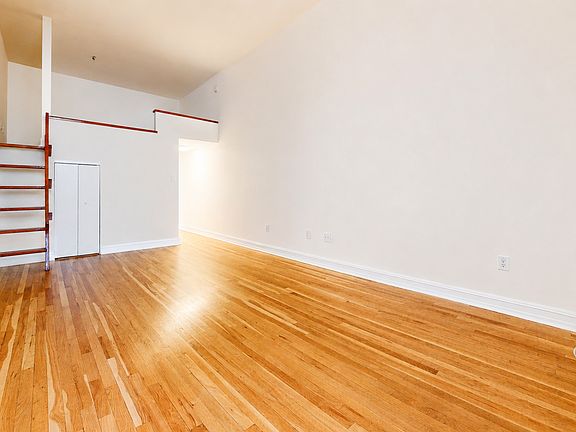 4th image of 1 Astor Pl APT 2M
