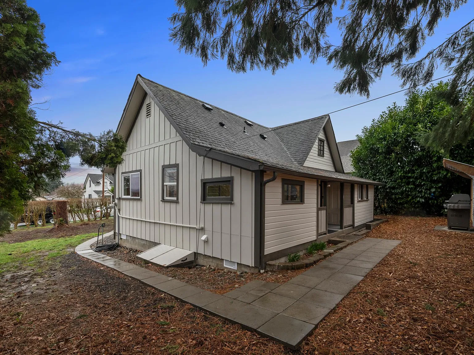 2 bed, 1050 sqft, $2,800 — Photo 4