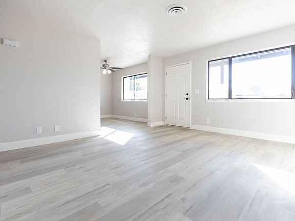 4th image of 608 E California Ave