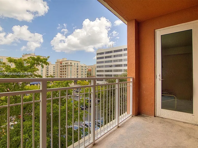 7355 SW 89th St #425N — Photo 7