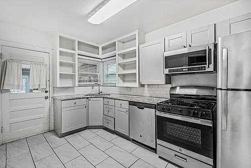 2802 Dancy St Photo 1