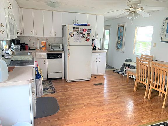 2nd image of 7377 Swinton Ave