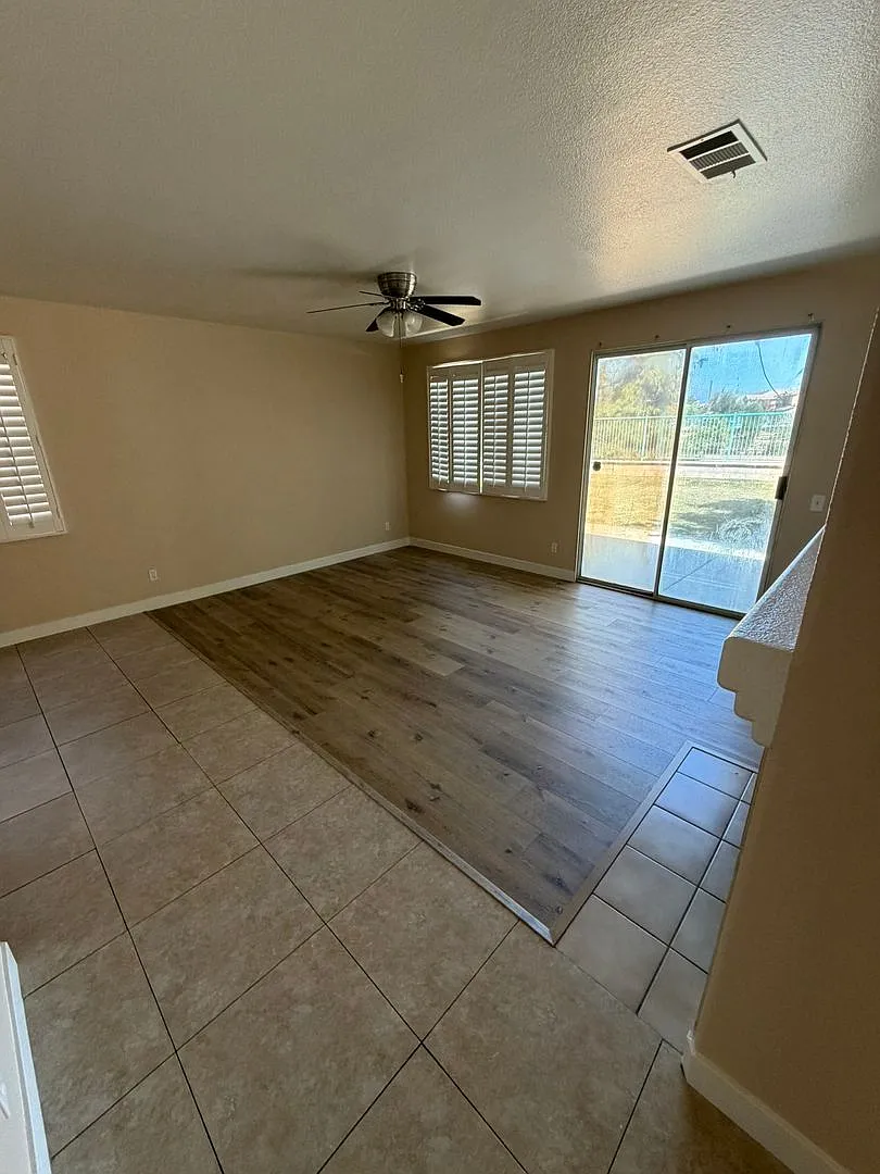 Moreno Valley Ranch Lakefront Home! — Photo 4