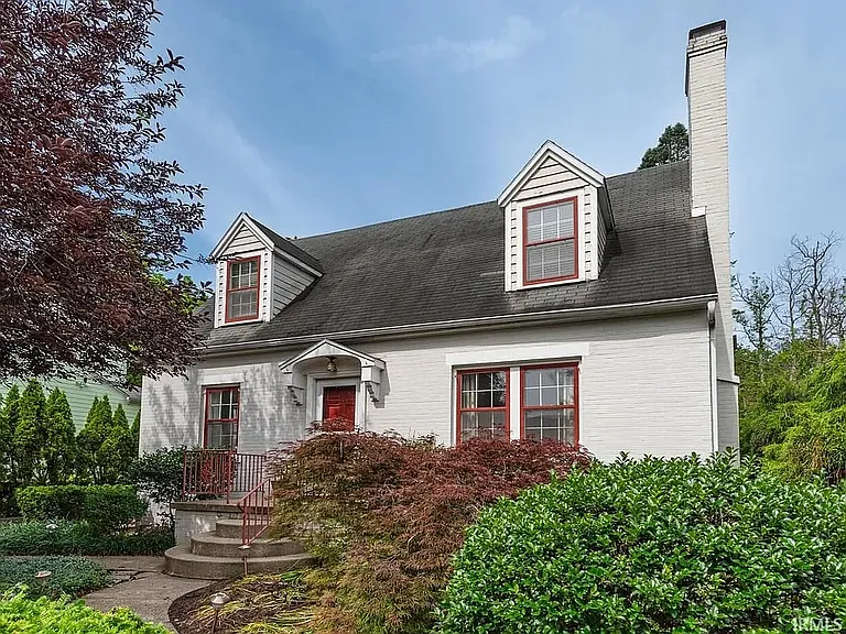 524 S Highland Ave — Photo 2