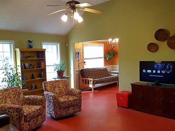 4th image of 65 Jadewood Dr