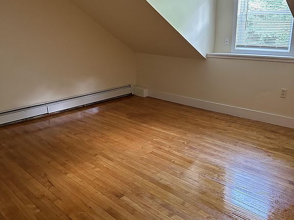 4th image of 4010 Church St #4014