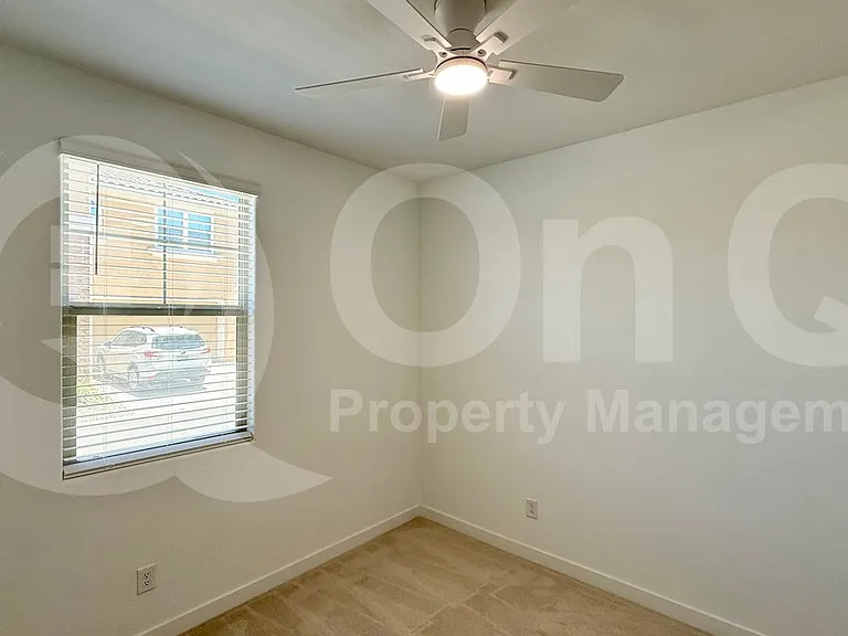 636 S Jacana Ln — Photo 14