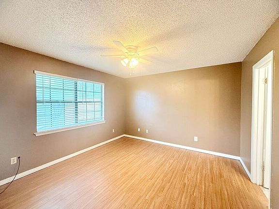 4th image of 6101 Lake Joanne Dr