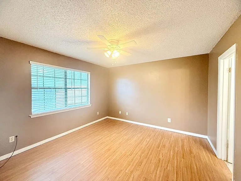 6101 Lake Joanne Dr — Photo 4