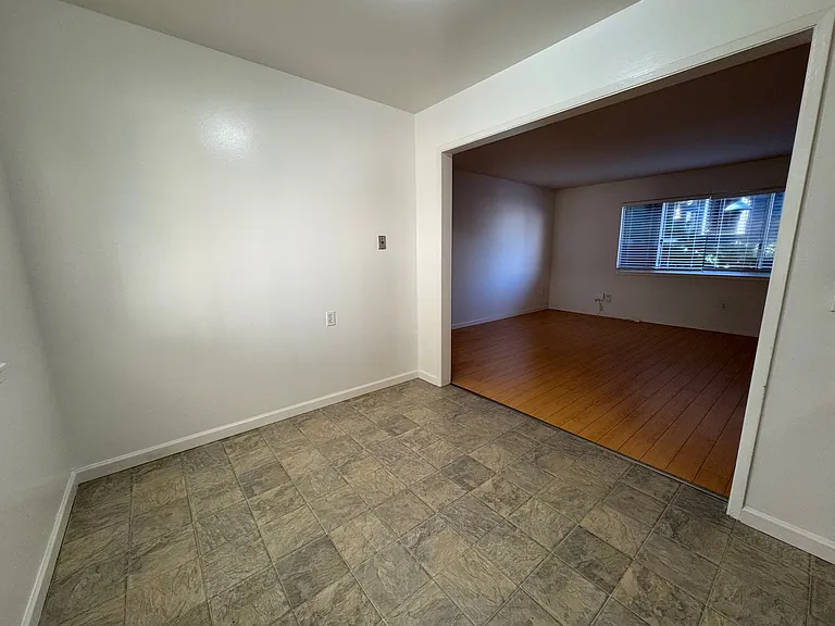 1820 Santa Clara Ave #102 — Photo 7