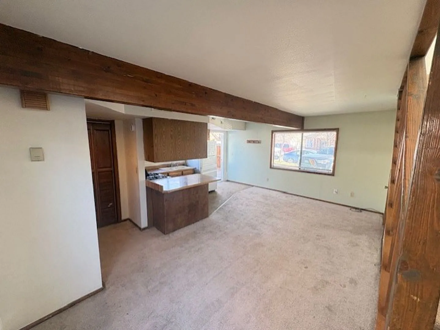975 Wilson Avenue Unit B — Photo 3
