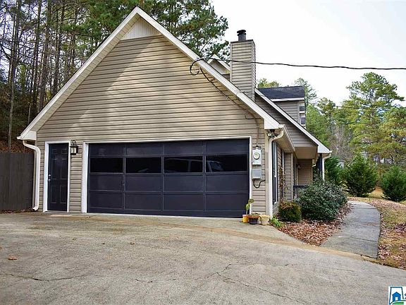 2nd image of 2712 Darlene Cir