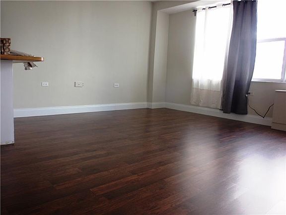 4th image of 1250 West Ave APT 4P