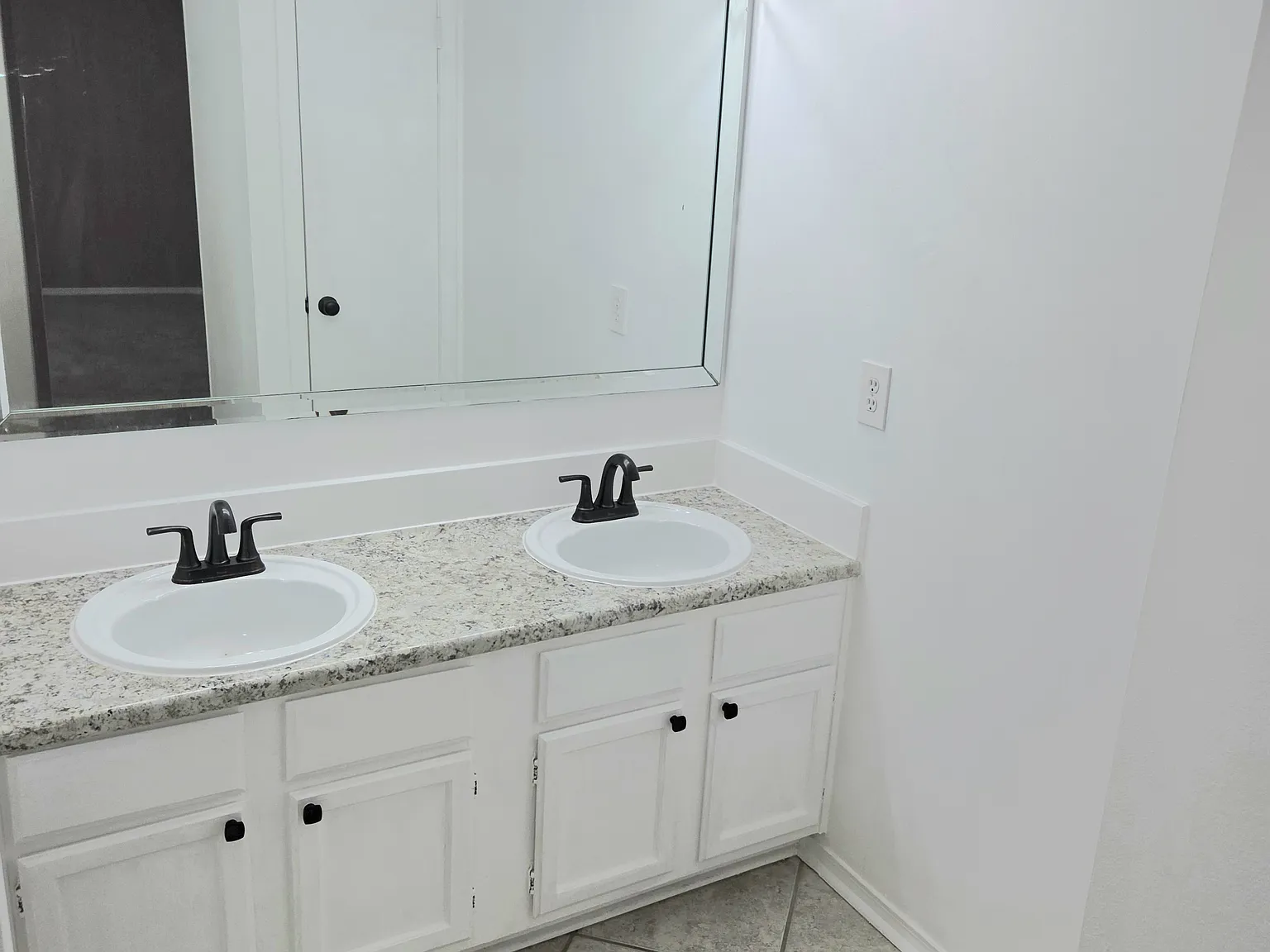 2 bed, 1275 sqft, $1,500 — Photo 4