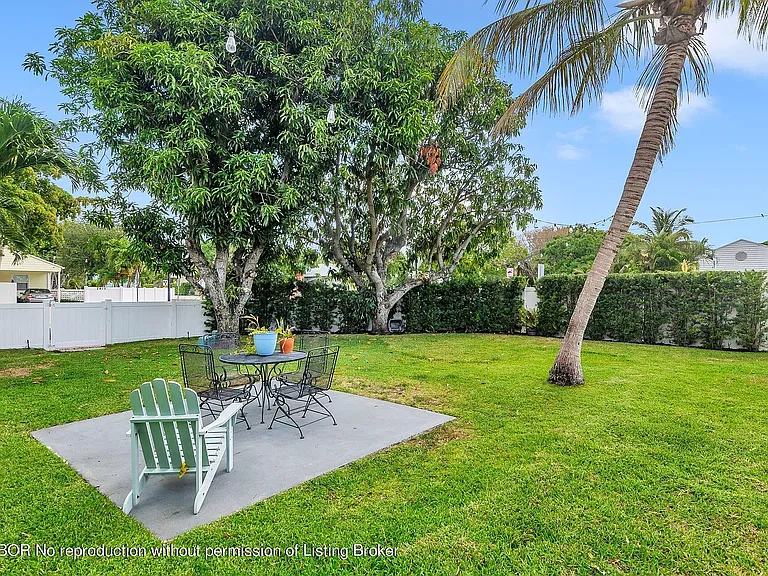 9000 Sunset Rd — Photo 4