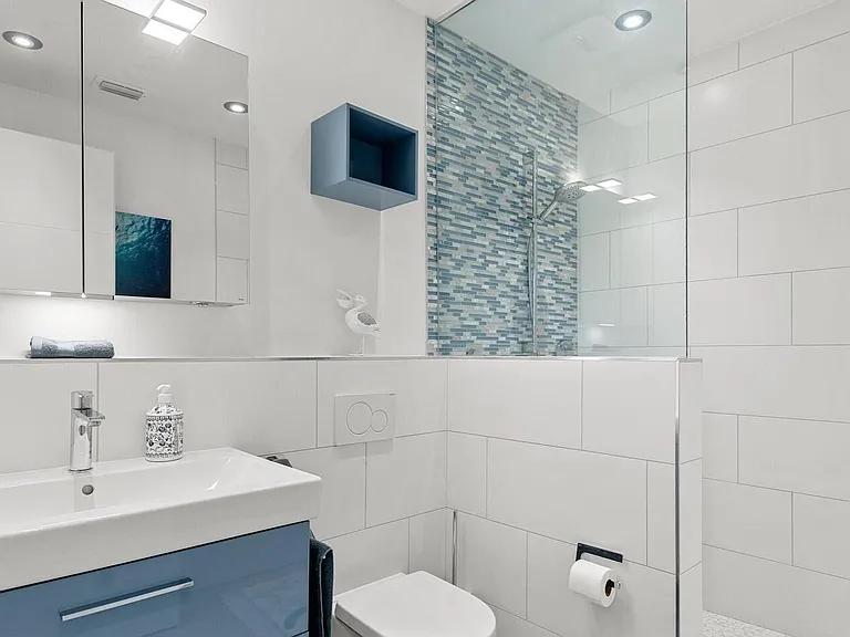 3001 John Anderson Dr — Photo 22