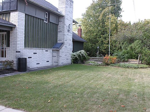 4th image of 364 W Huron Ave