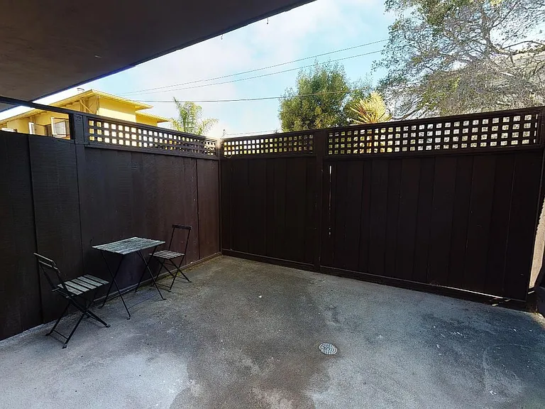 1742 Spruce St #11 — Photo 9