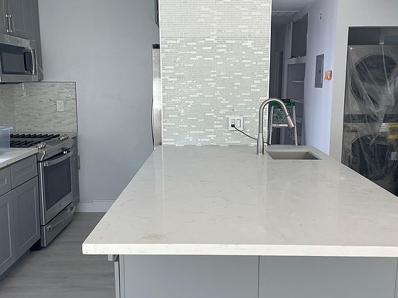 5th image of 1125 17th St