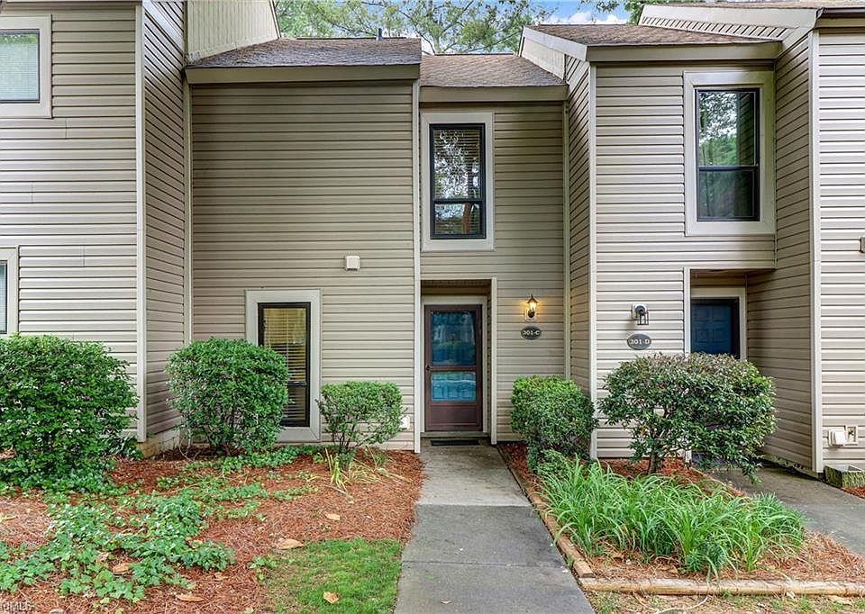 1st image of 301 E Village Ln