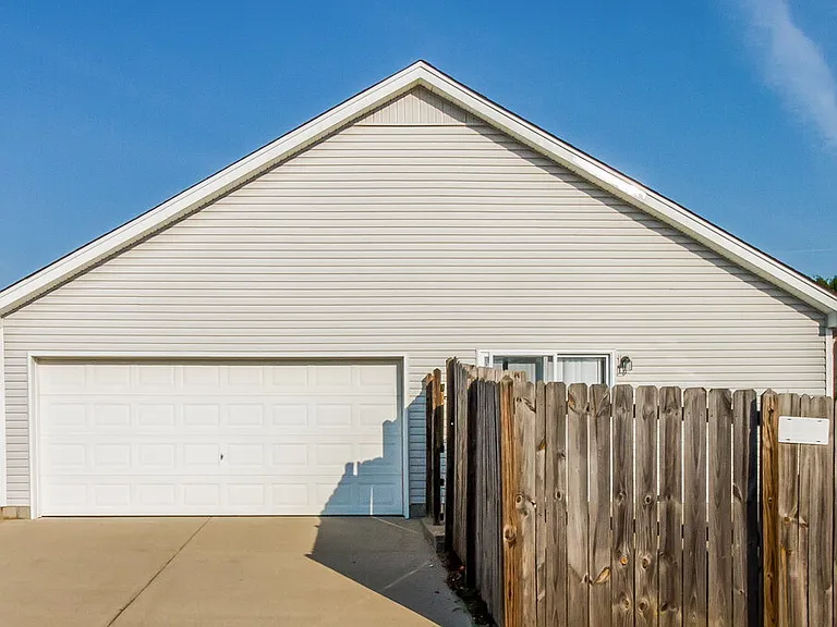 129 Sophie Dr — Photo 18