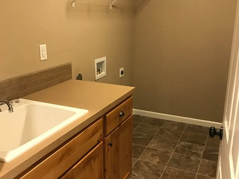 3077 NW Boxelder Ave — Photo 20