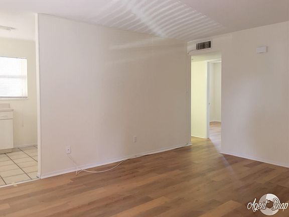 2nd image of 2505 Royal Palm Ave APT 19