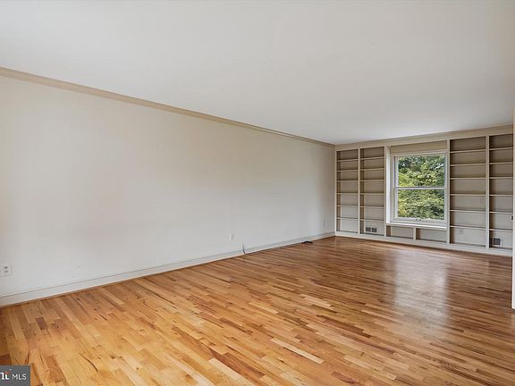 4th image of 11124 Post House Ct